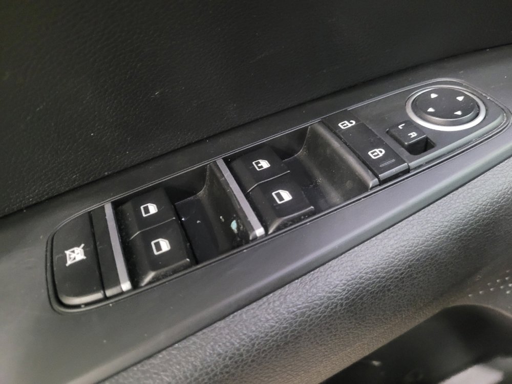 Used 2024 Kia Forte LXS image 27