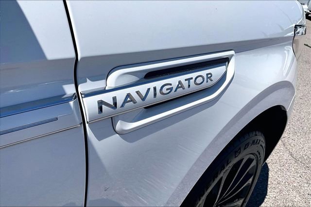 Used 2020 Lincoln Navigator Reserve w/ Equipment Group 208A Reserve AWD/4WD image 8