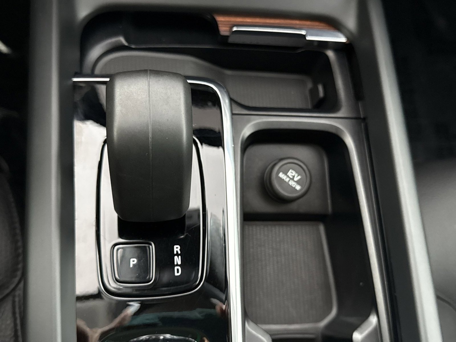 Used 2024 Volvo XC60 B5 Plus w/ Climate Package image 22