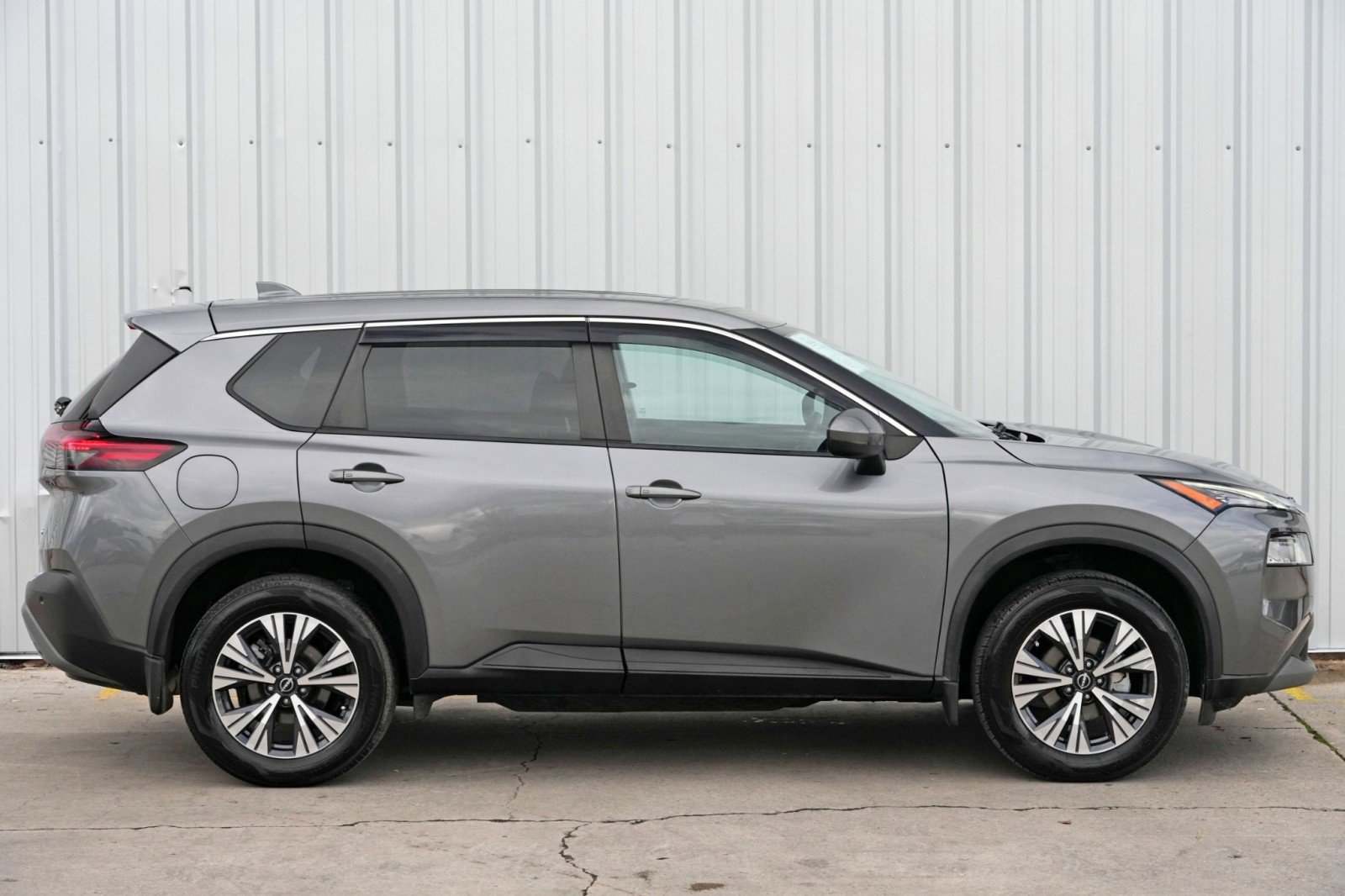 Used 2022 Nissan Rogue SV image 47