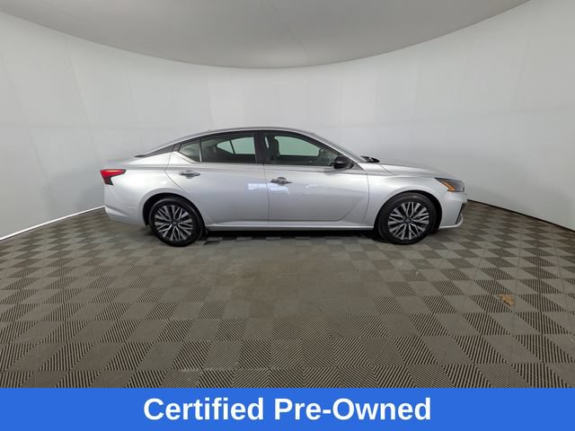 Used 2024 Nissan Altima 2.5 SV FWD image 3