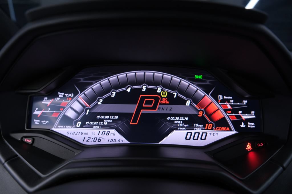 Used 2021 Lamborghini Huracan EVO RWD image 48