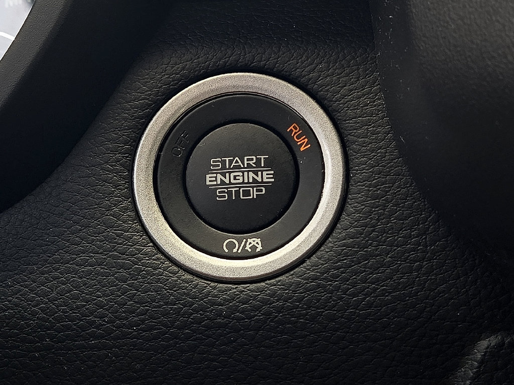 Used 2025 RAM 1500 Big Horn AWD/4WD image 14