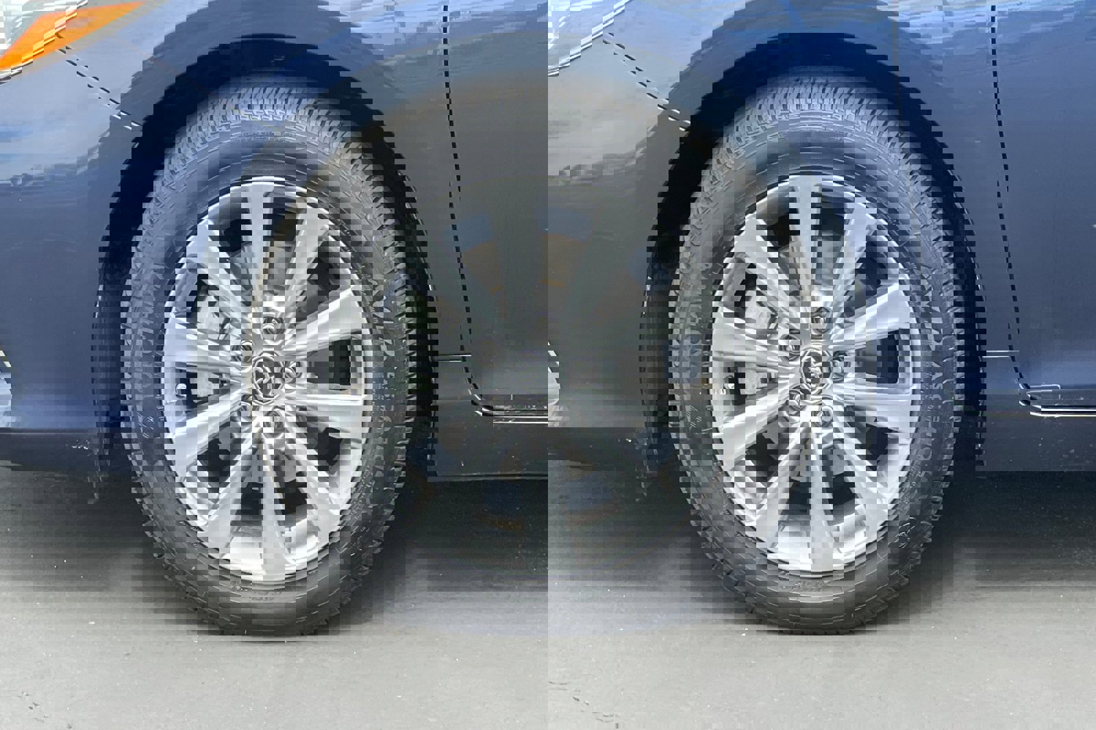 Certified 2017 Toyota Camry XLE w/ Moonroof Package image 25