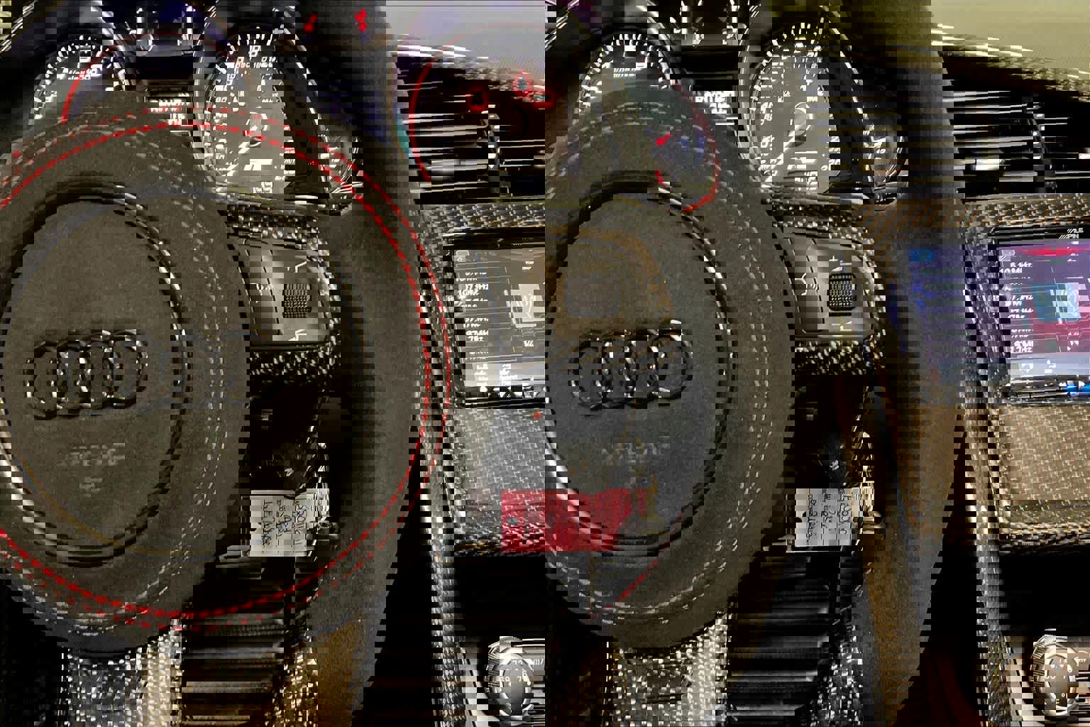 Used 2011 Audi R8 V10 image 21