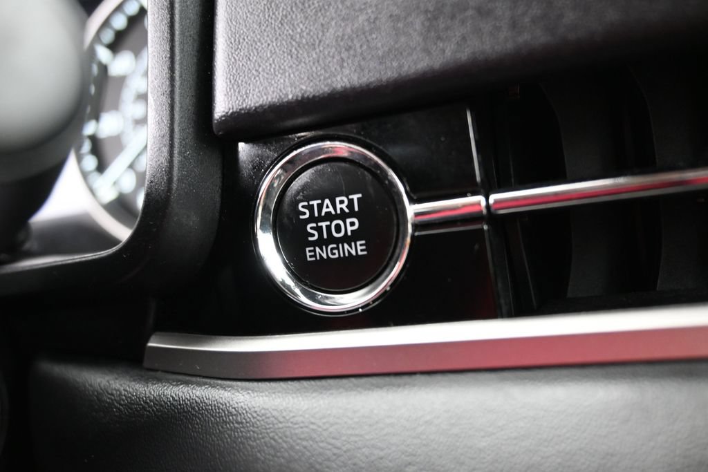 Used 2024 Mitsubishi Outlander ES AWD/4WD image 21