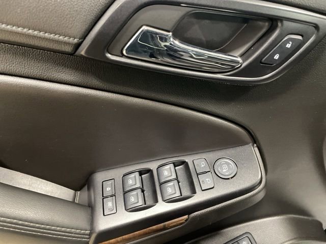 Used 2018 Chevrolet Suburban LT AWD/4WD image 13