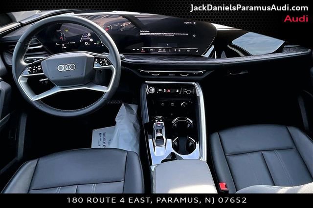 Used 2025 Audi Q5 Premium Plus w/ Premium Plus image 13
