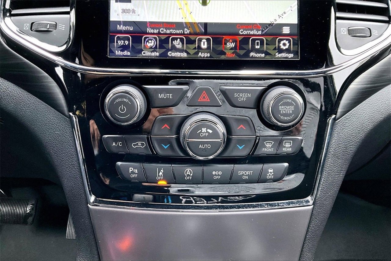 Certified 2020 Jeep Grand Cherokee Laredo image 18