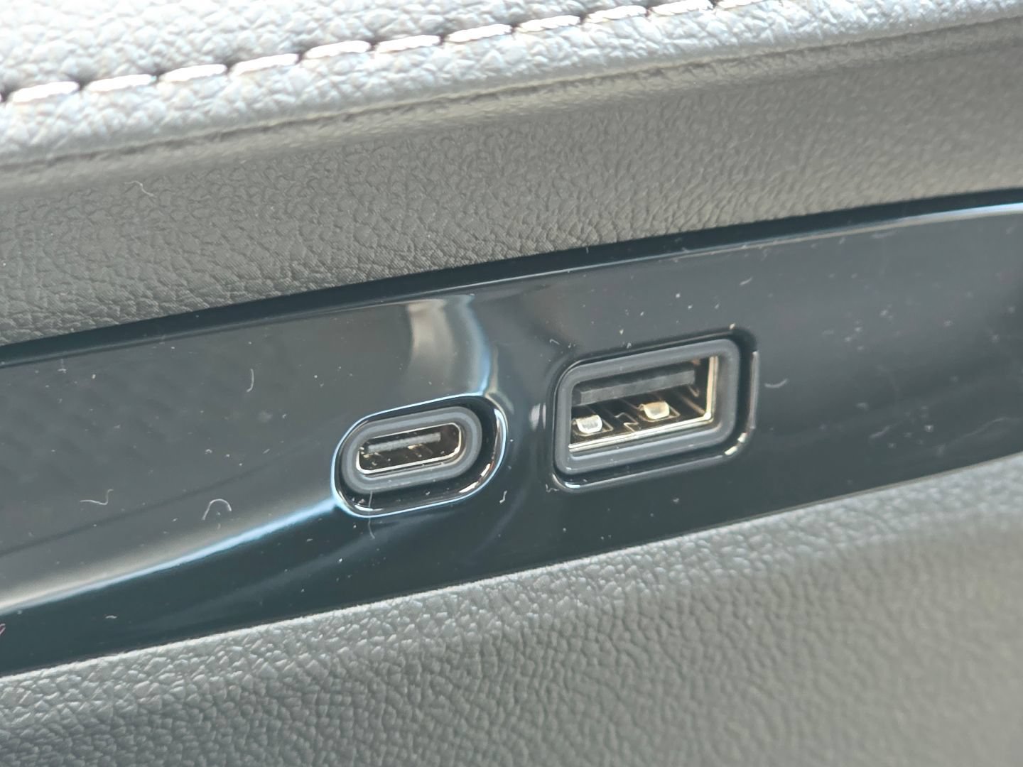 New 2026 Buick Enclave Sport Touring w/ Power Package FWD image 36
