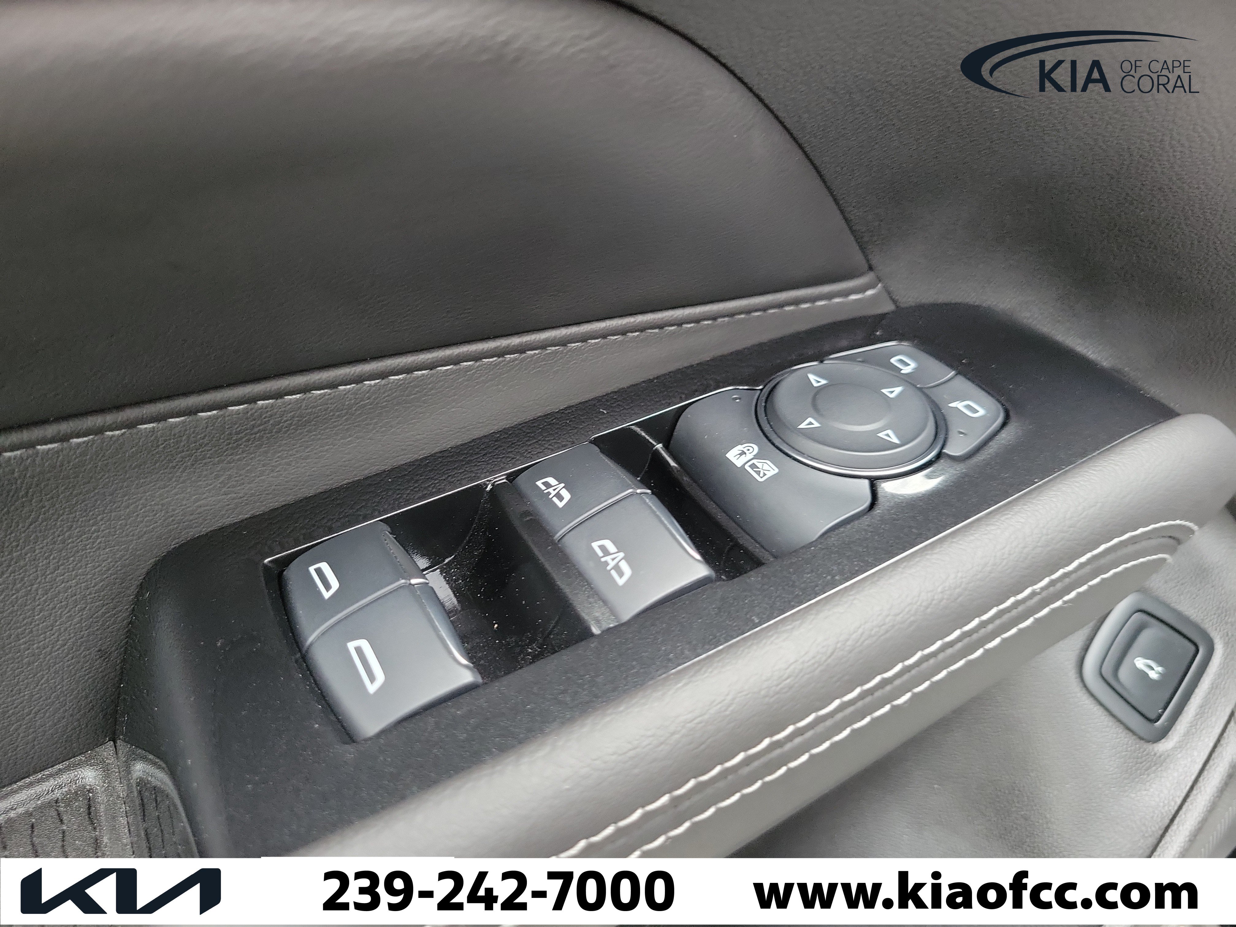 Used 2025 Cadillac CT4 Premium Luxury RWD image 23