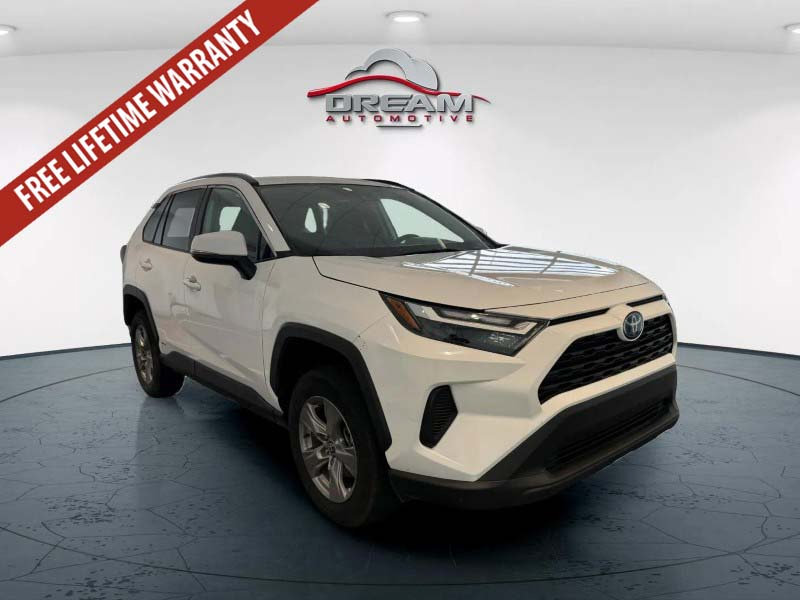 Used 2024 Toyota RAV4 XLE AWD/4WD image 1