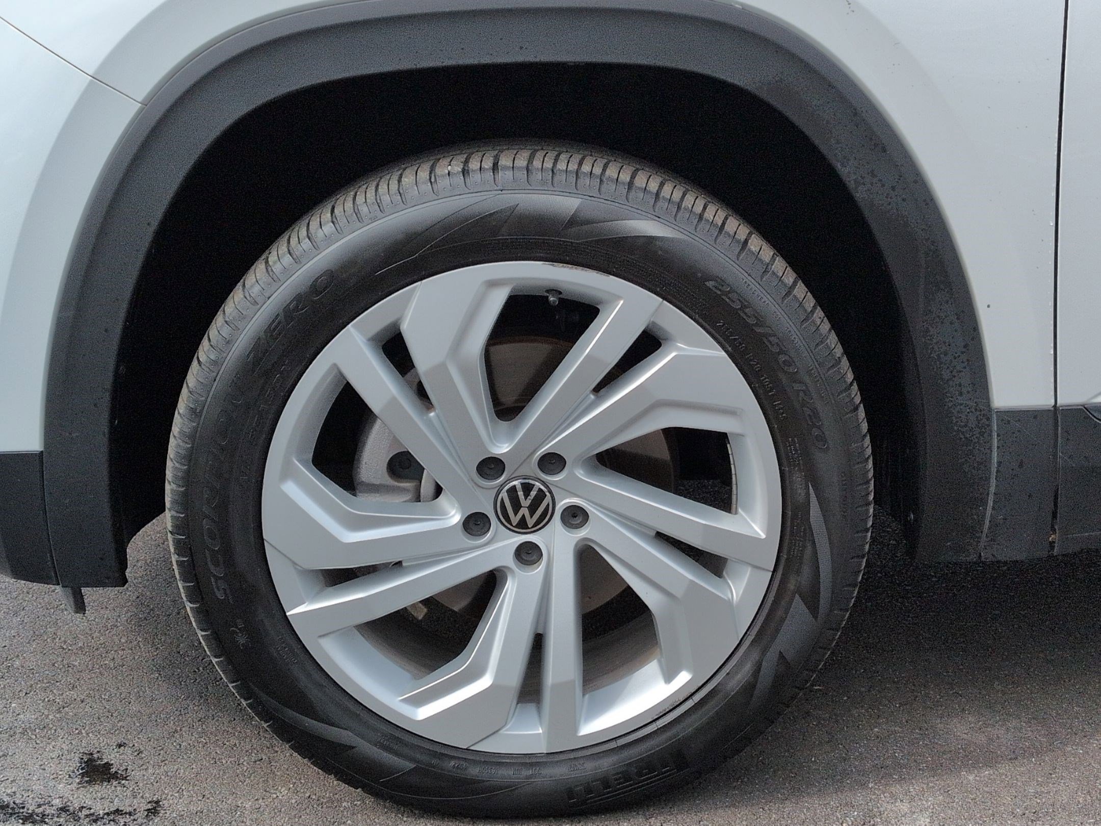 Used 2023 Volkswagen Atlas SE image 14