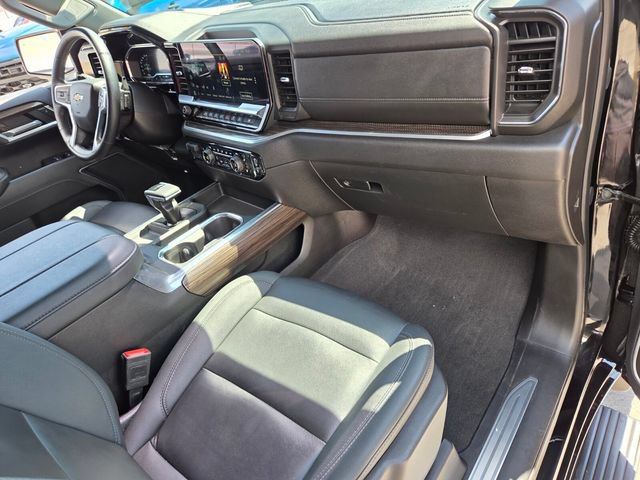 Certified 2025 Chevrolet Silverado 1500 LT AWD/4WD image 14