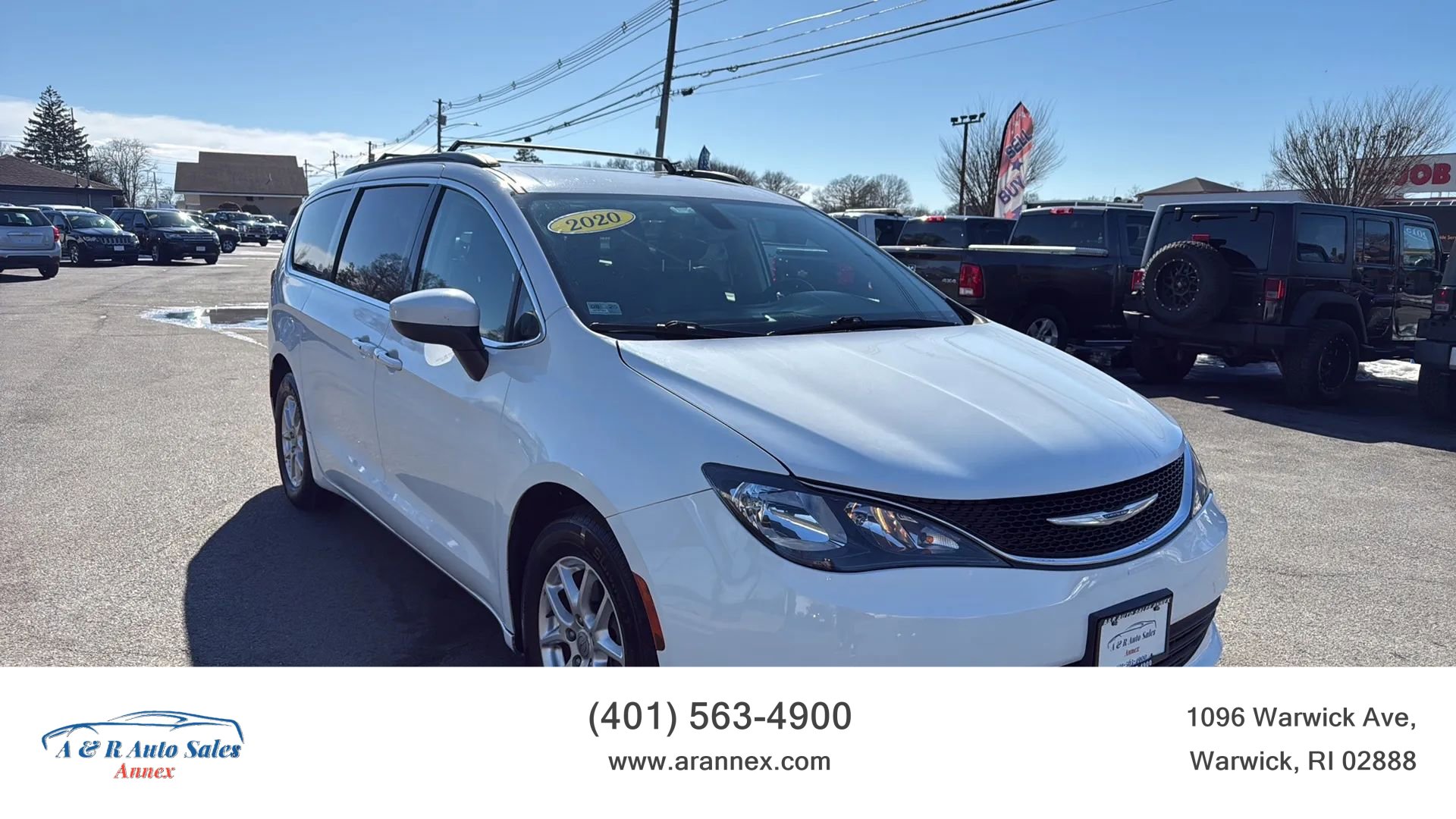 Used 2020 Chrysler Voyager Lxi image 1