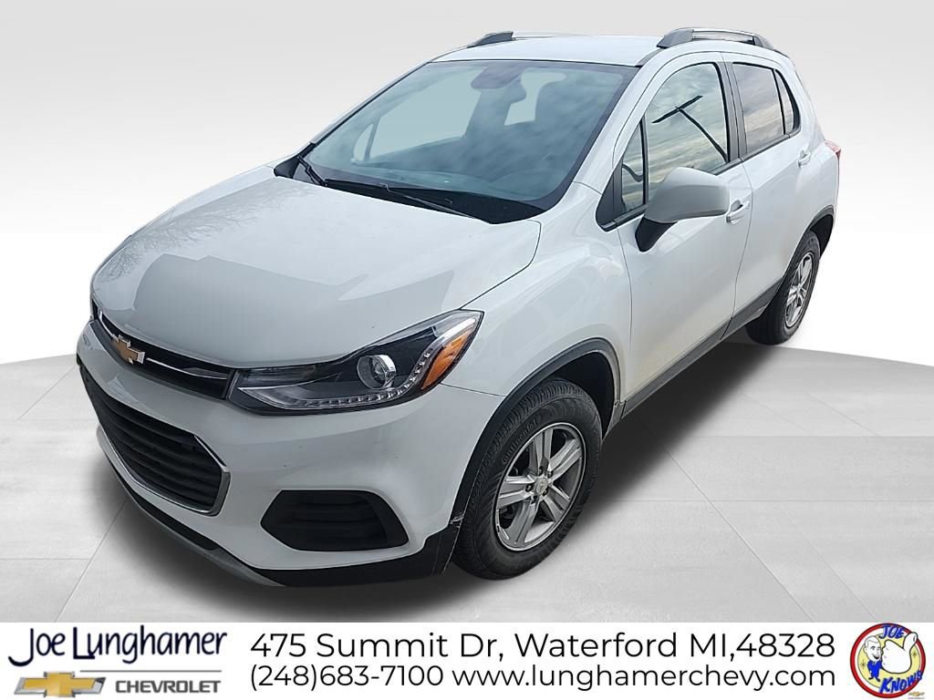 Used 2022 Chevrolet Trax LT w/ LT Convenience Package image 5