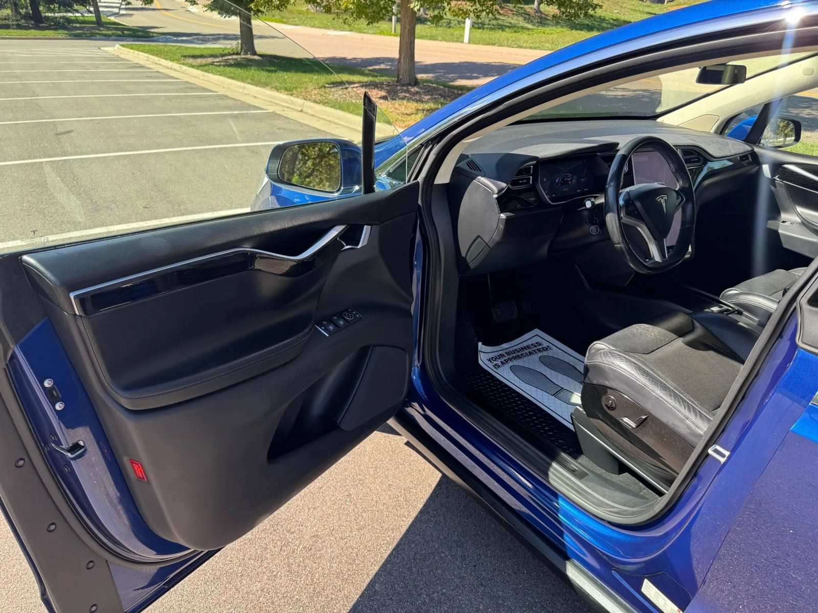Used 2016 Tesla Model X 75D AWD/4WD image 6