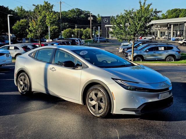 Used 2023 Toyota Prius LE