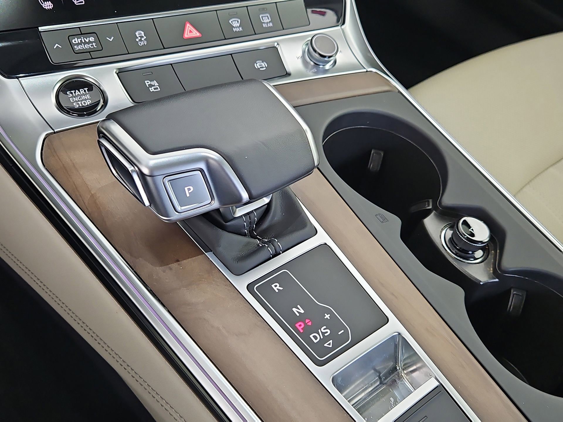 Certified 2025 Audi A6 Premium Plus w/ Premium Plus Package image 37