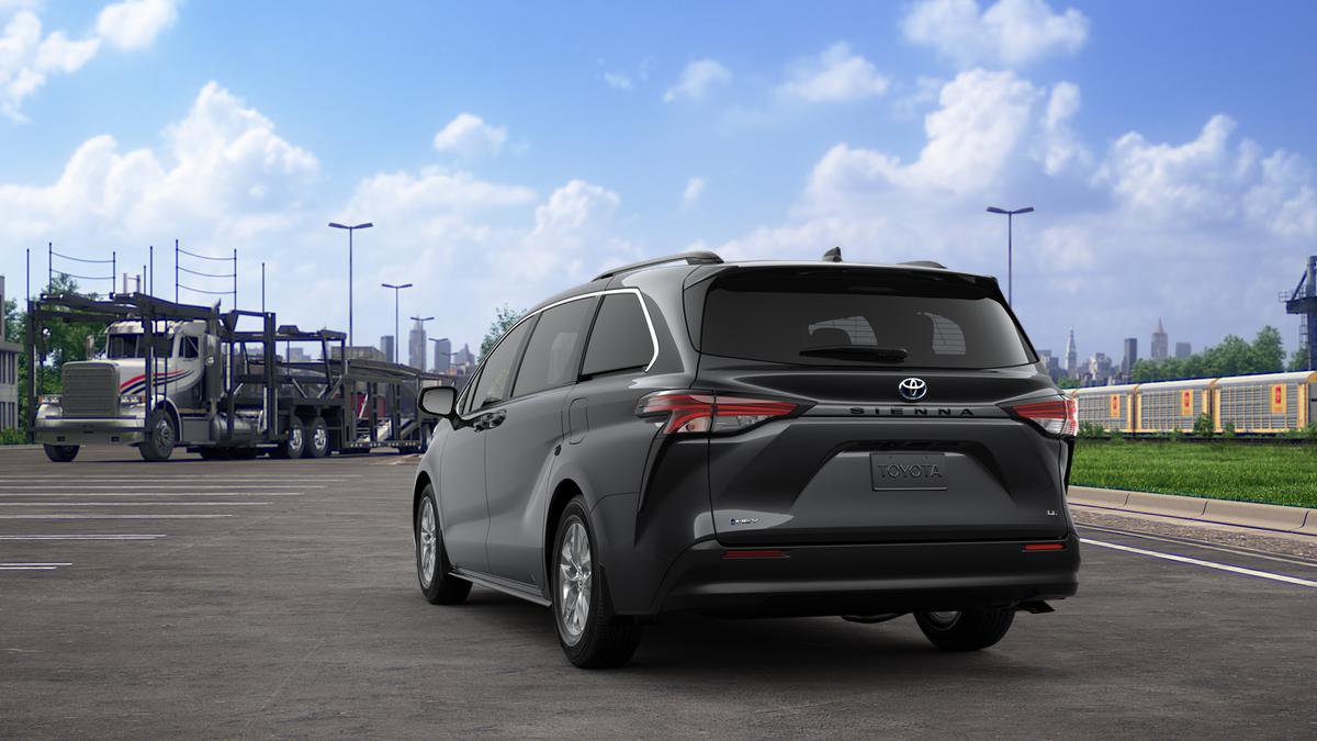 New 2025 Toyota Sienna LE image 29