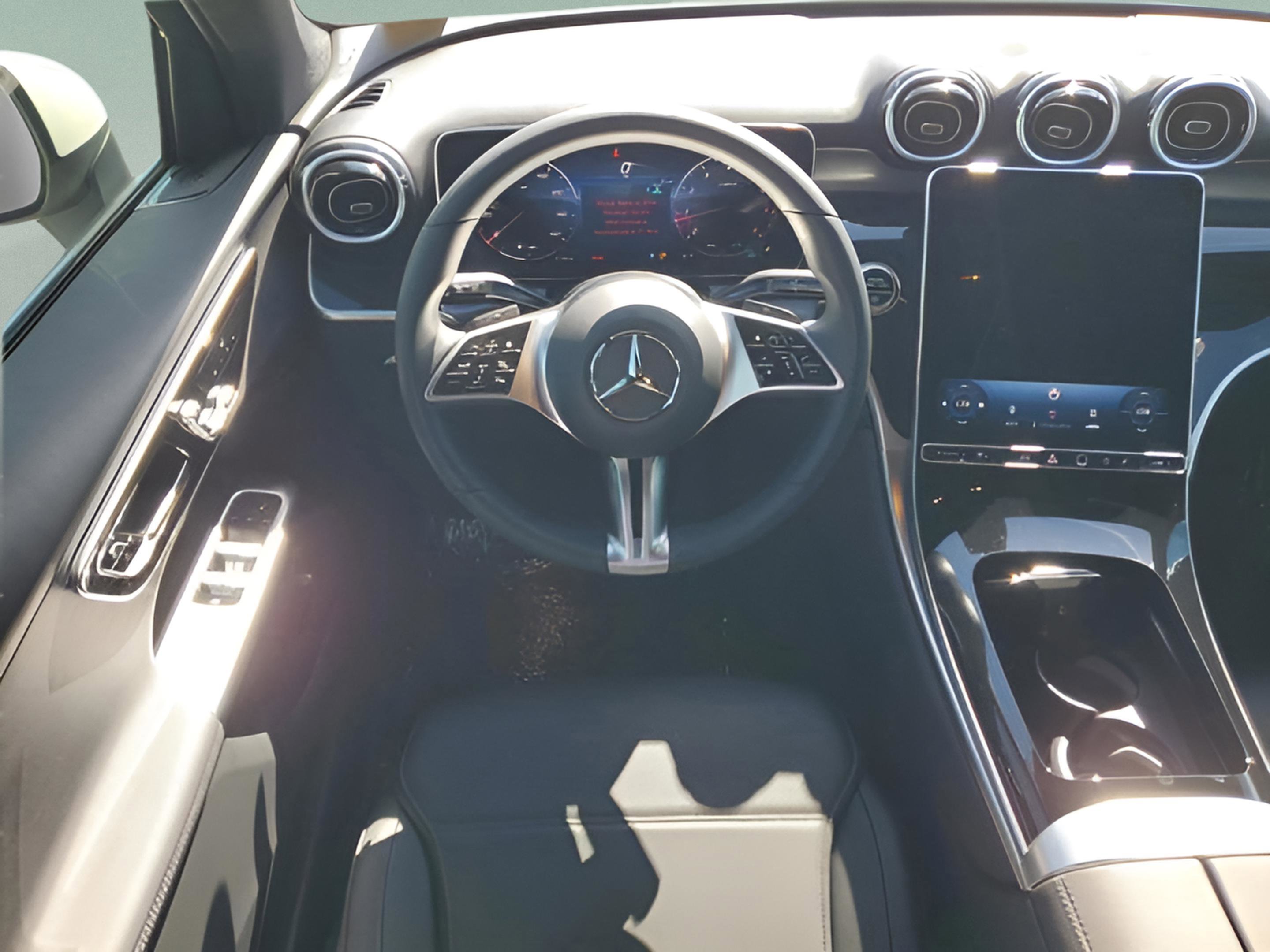 Certified 2025 Mercedes-Benz GLC 300 300 image 9