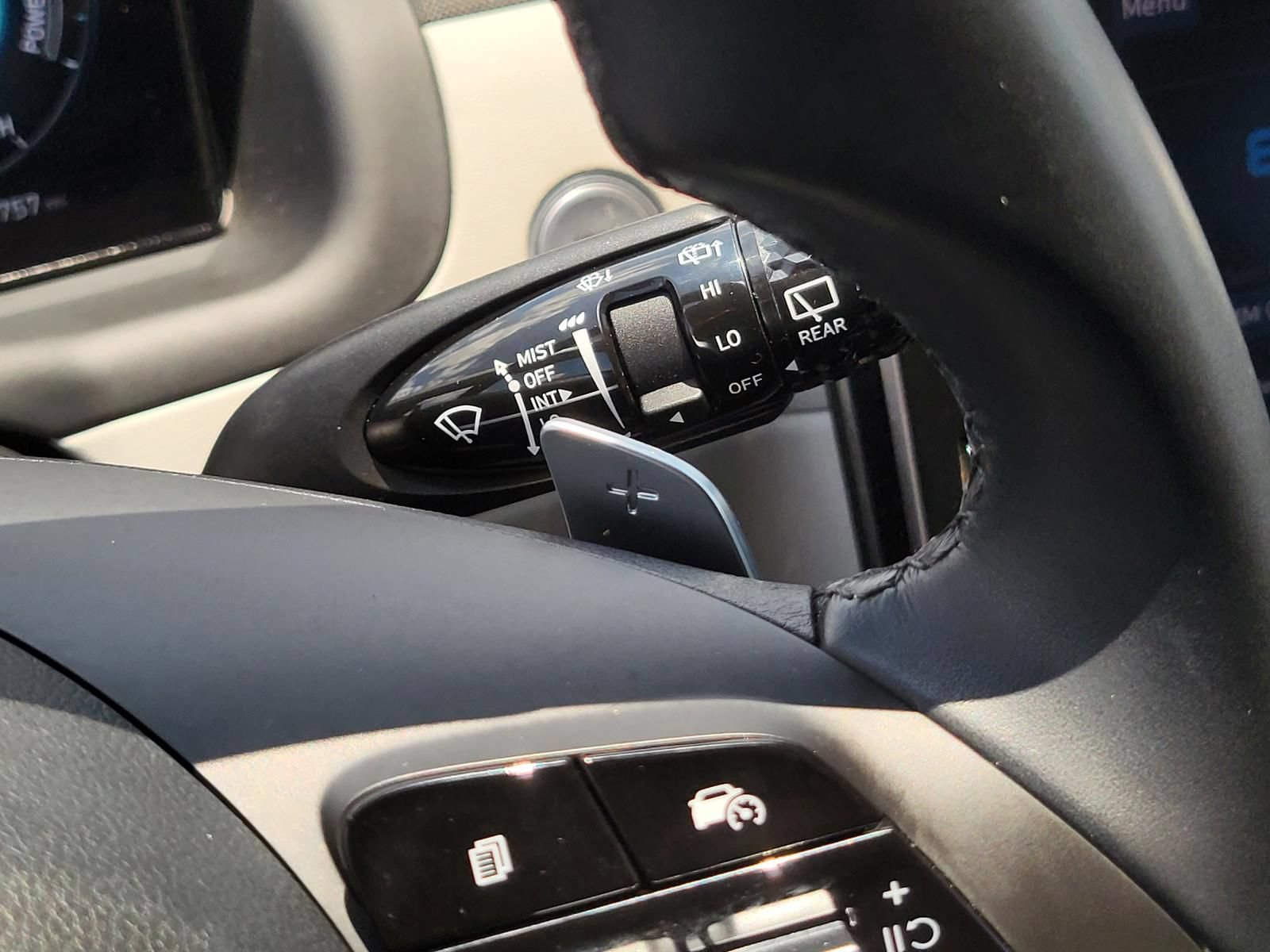 Certified 2022 Hyundai Tucson SEL AWD/4WD image 30