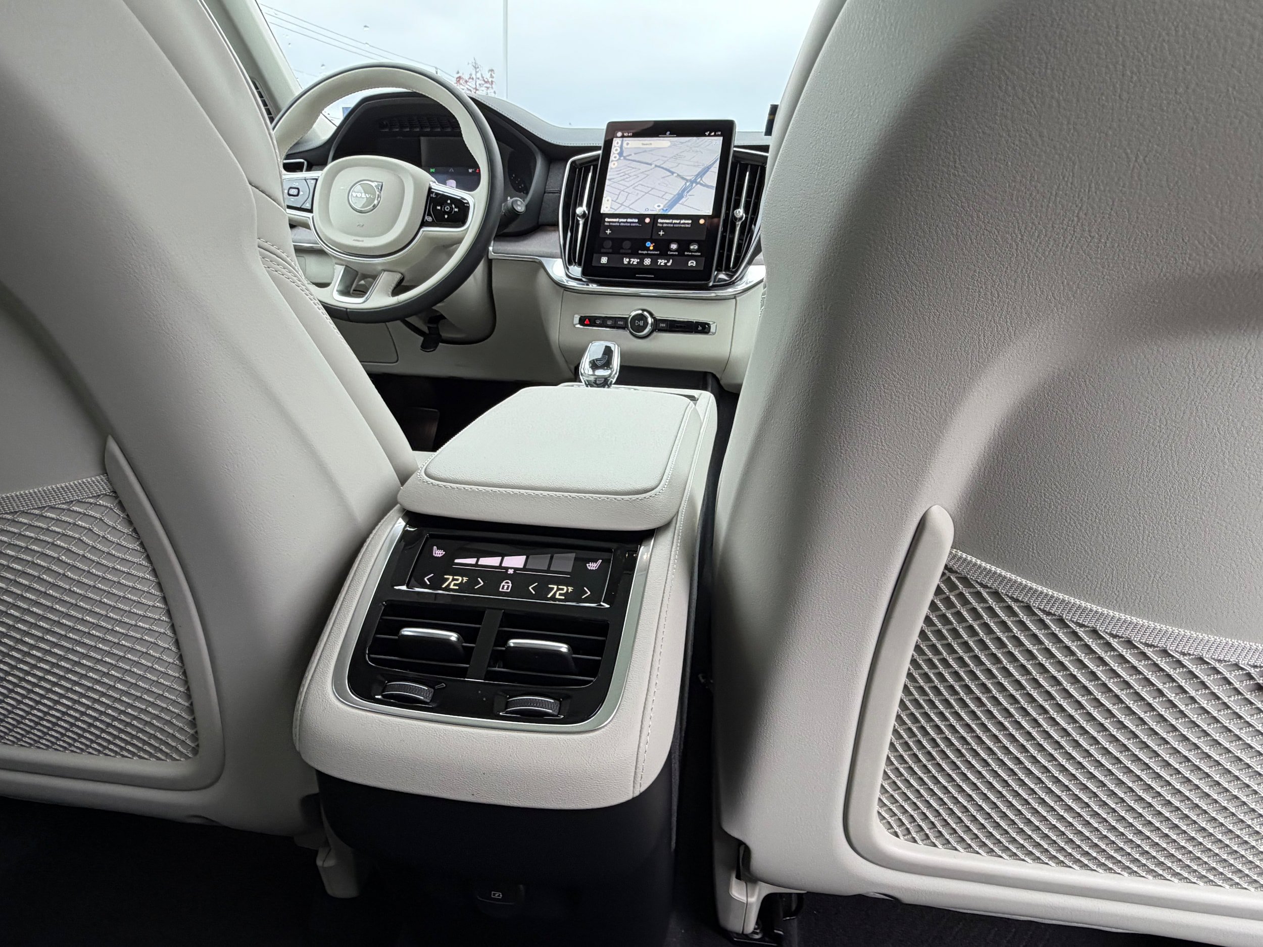 New 2026 Volvo XC90 B6 Ultra w/ Protection Package AWD/4WD image 12