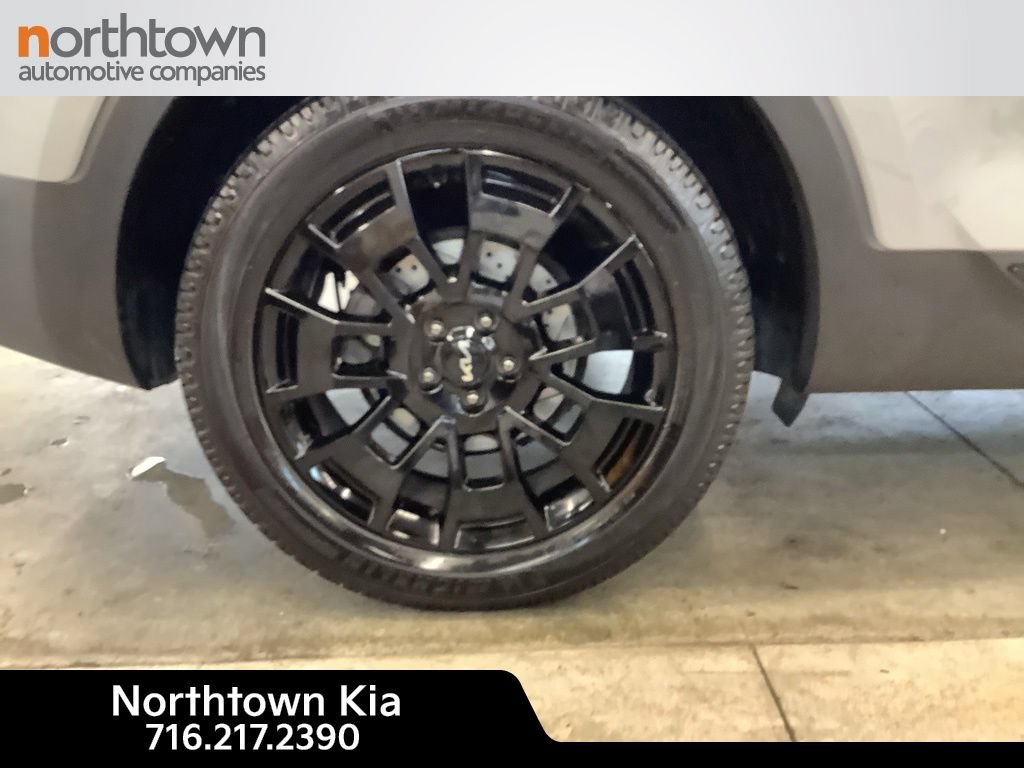 Used 2022 Kia Telluride EX w/ EX Premium Package AWD/4WD image 31