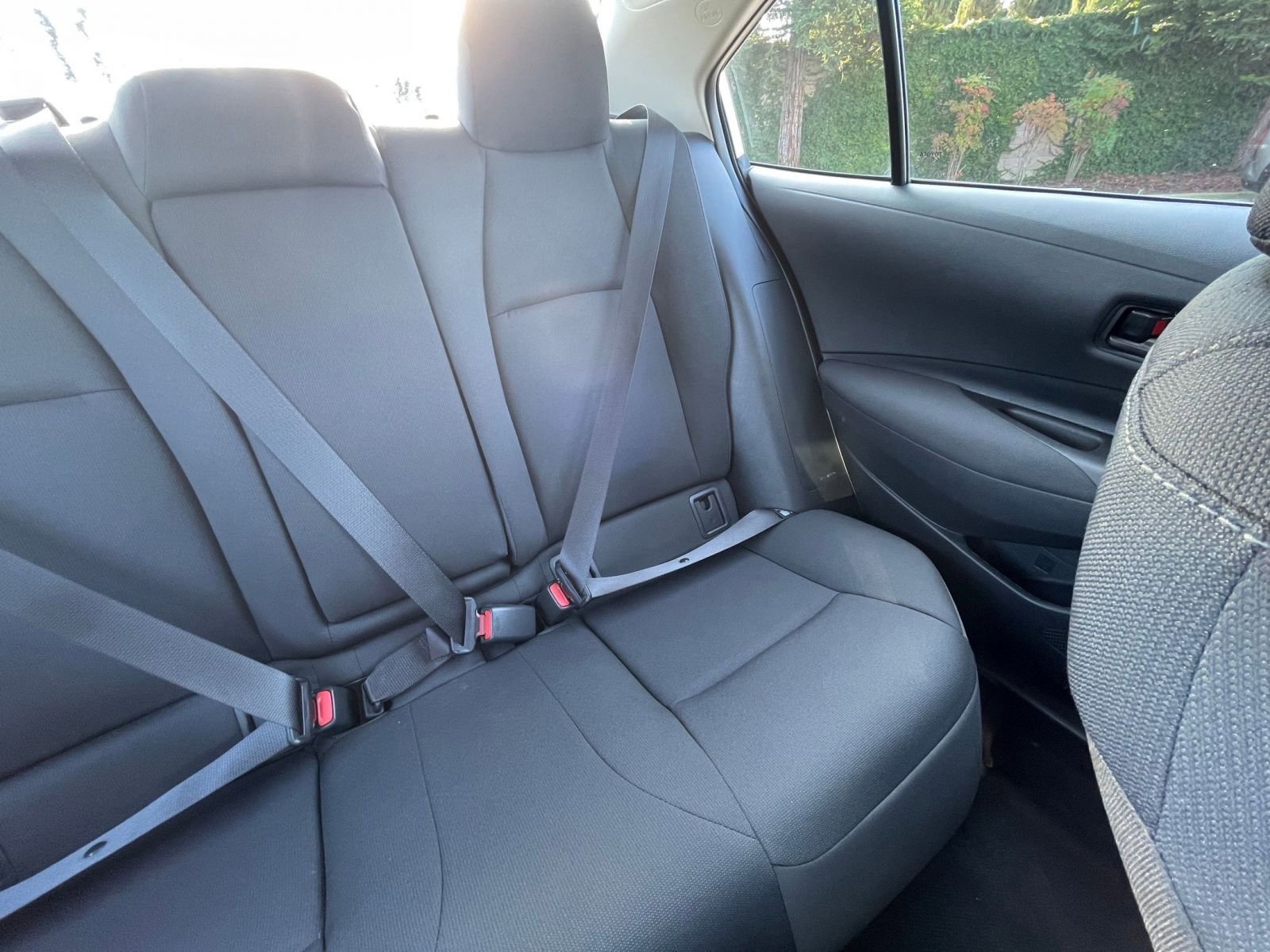 Used 2025 Toyota Corolla LE image 37