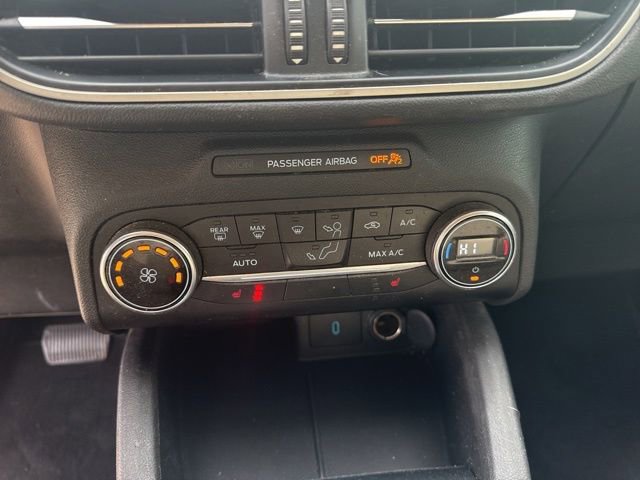 Used 2020 Ford Escape SE image 23