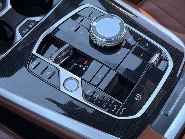 Used 2024 BMW X7 M60i w/ Executive Package image 30