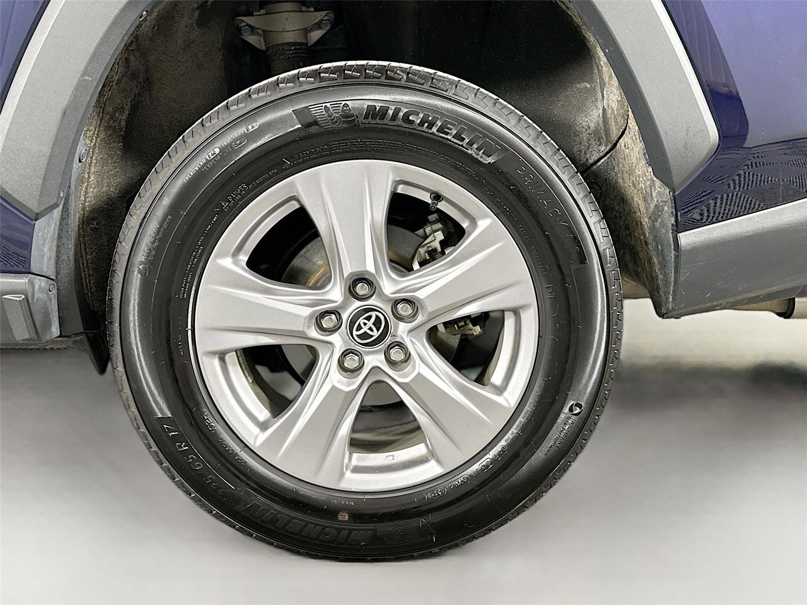 Certified 2025 Toyota RAV4 XLE image 27