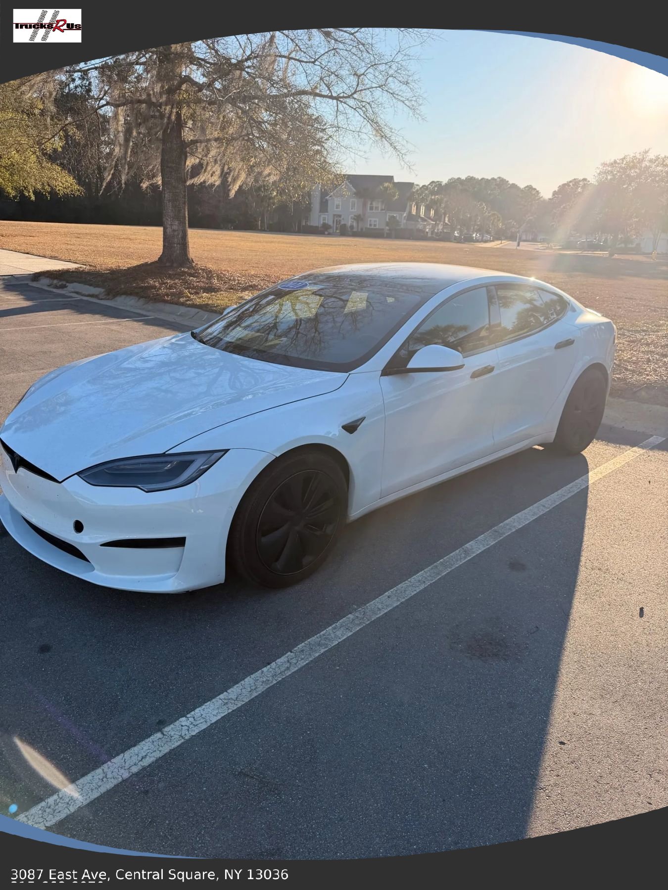Used 2021 Tesla Model S Plaid image 2