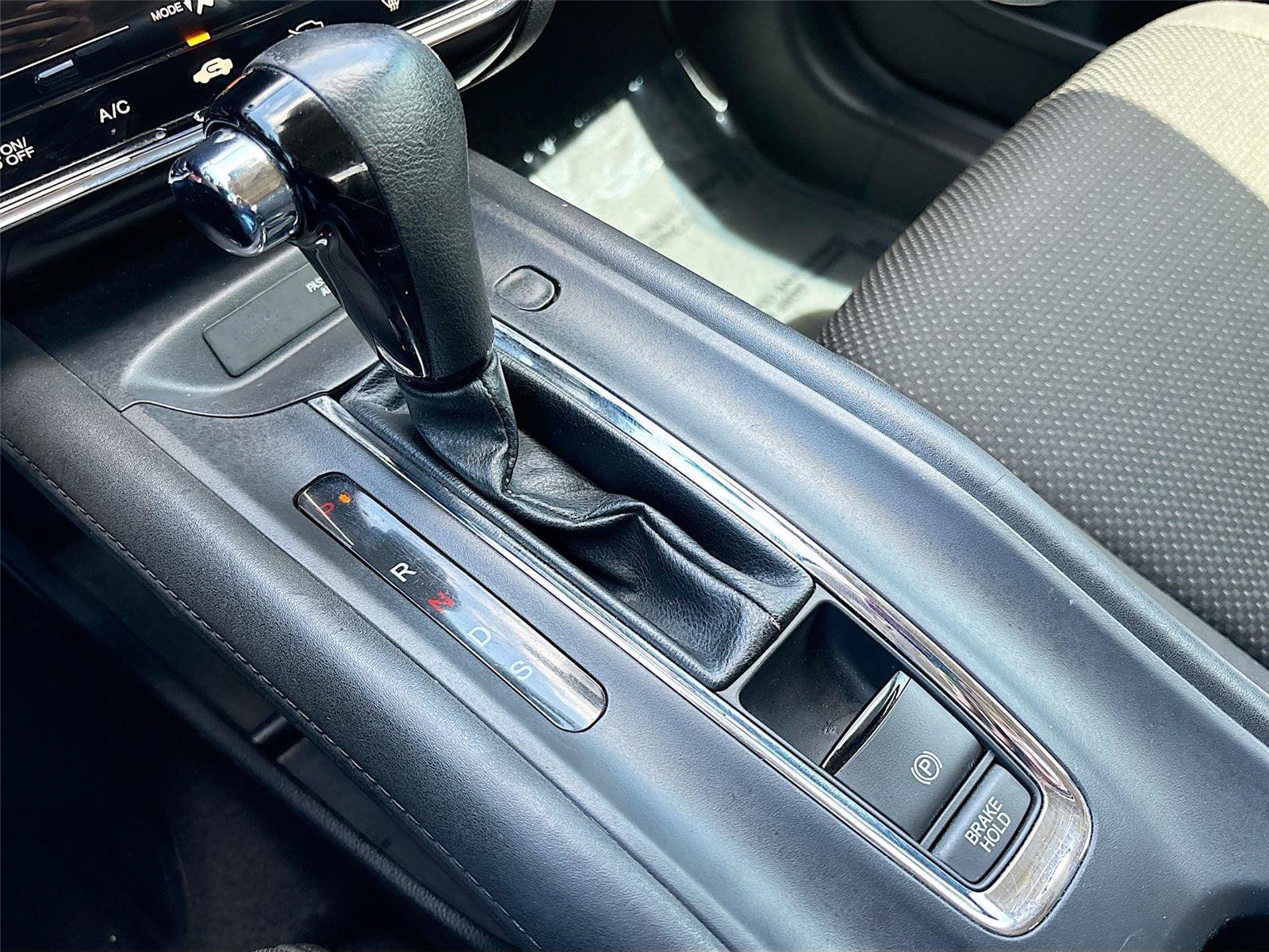 Used 2020 Honda HR-V EX image 16