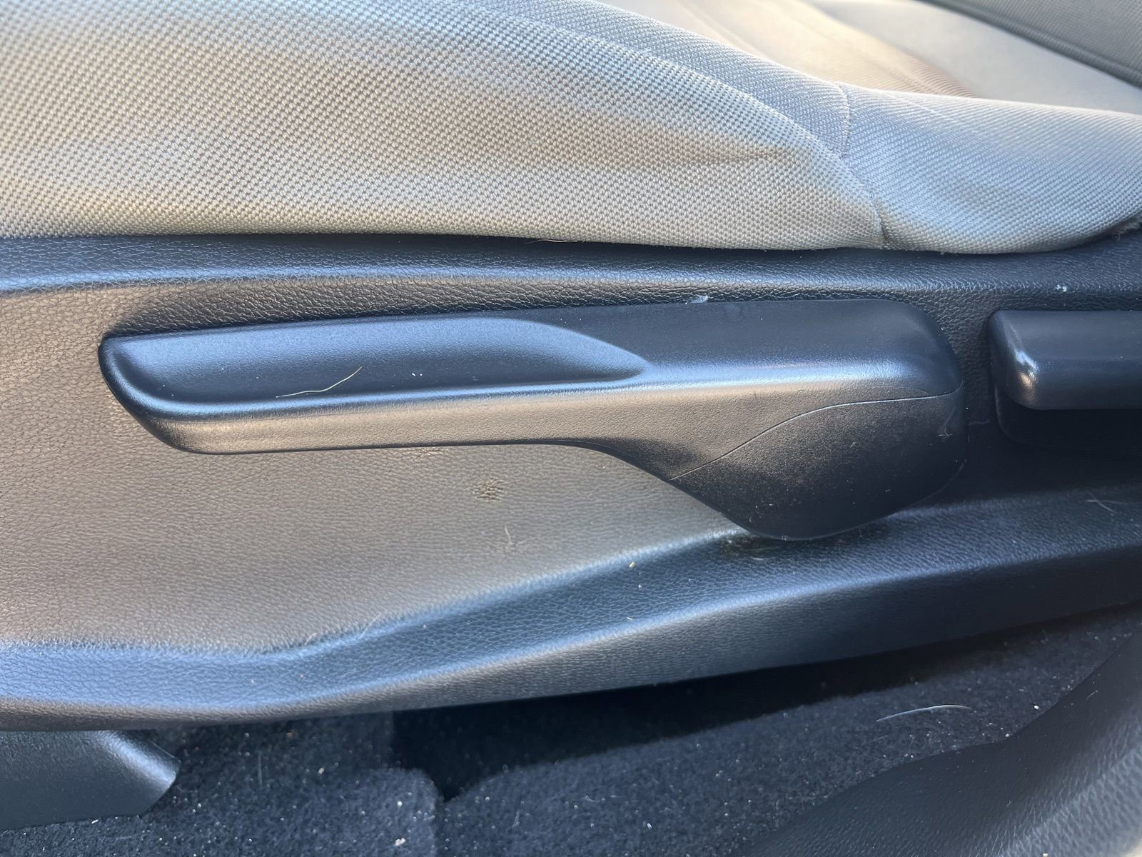Used 2020 Honda CR-V LX image 19