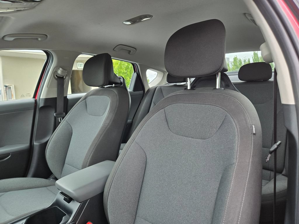 Certified 2025 Kia K4 FWD image 21