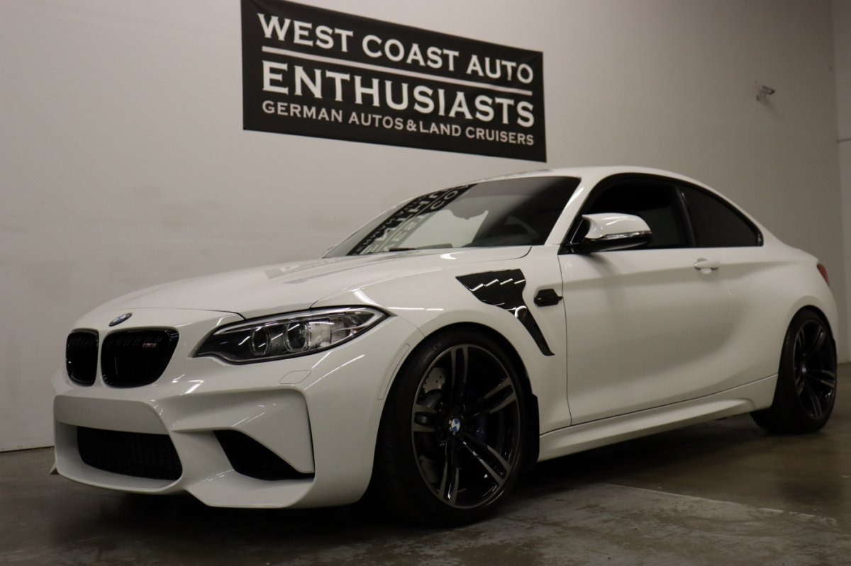 Used 2017 BMW M2 RWD image 1