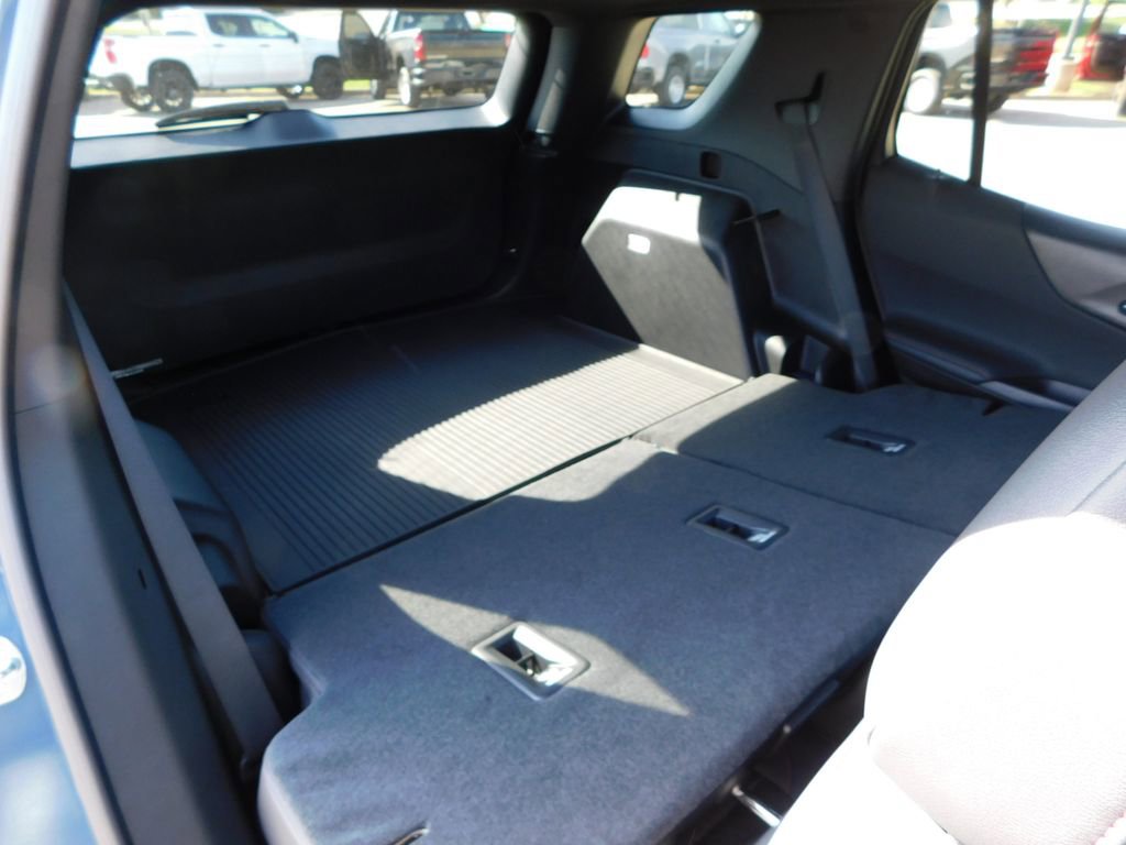 New 2026 Chevrolet Equinox RS w/ Convenience Package III image 28