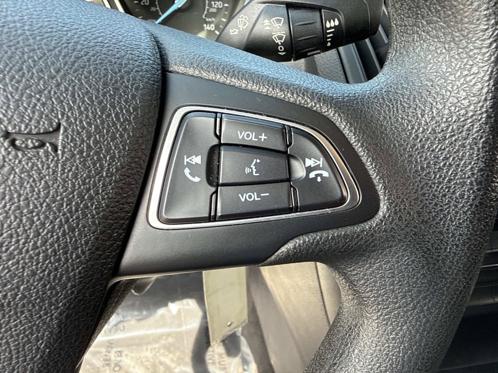 Used 2018 Ford Focus SE FWD image 29