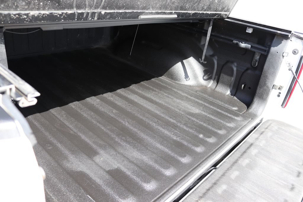 Used 2021 RAM 1500 Longhorn AWD/4WD image 18