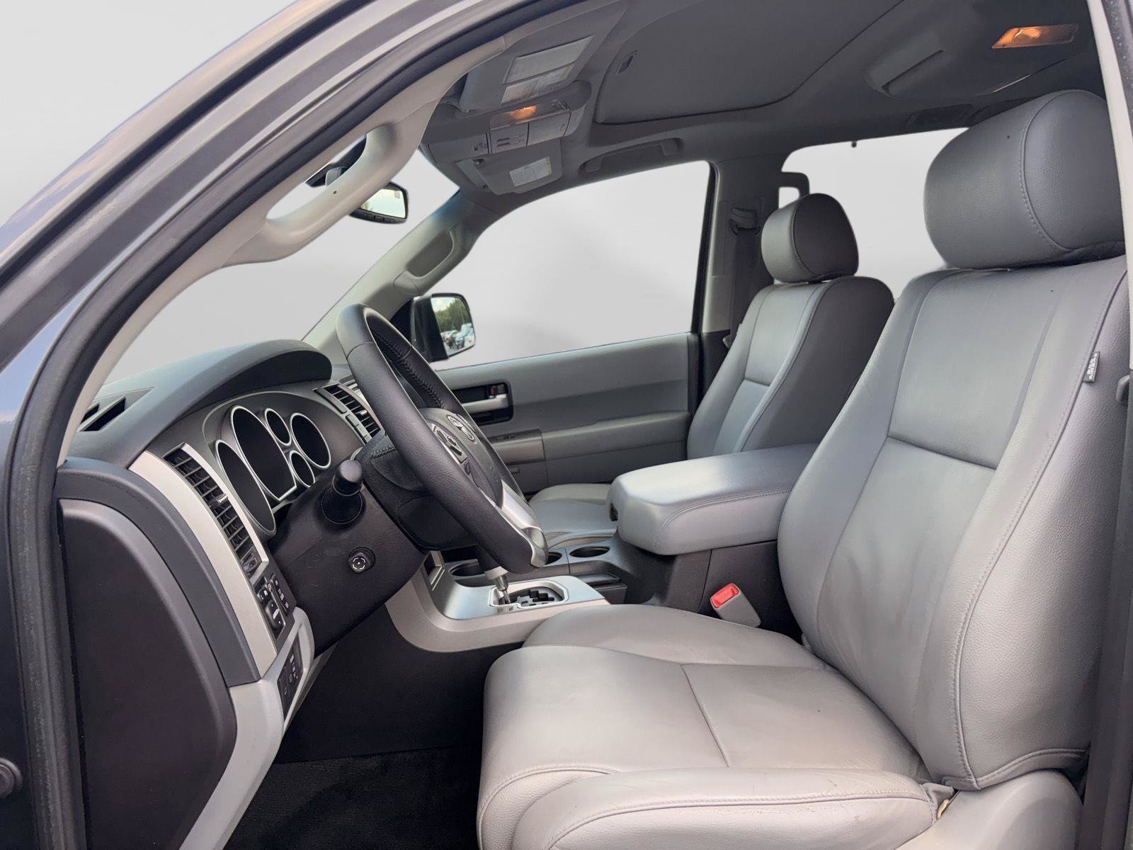 Used 2016 Toyota Sequoia Limited AWD/4WD image 10