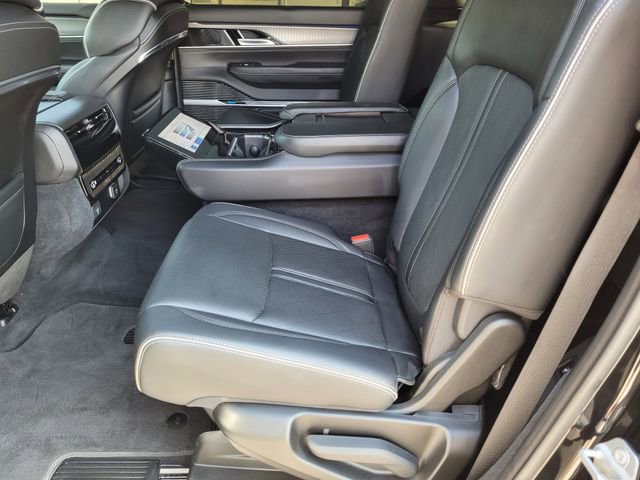 Used 2023 Jeep Grand Wagoneer Series II w/ Quick Order Packagew 28T image 23