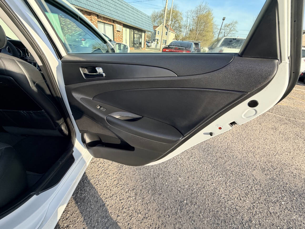 Used 2013 Hyundai Sonata SE image 9