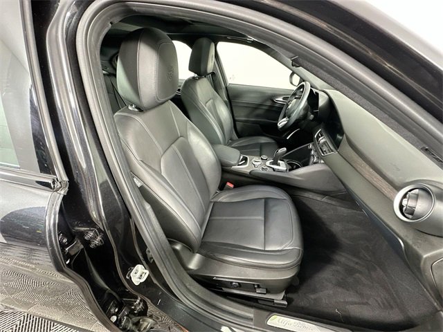 Used 2022 Alfa Romeo Giulia Ti image 30