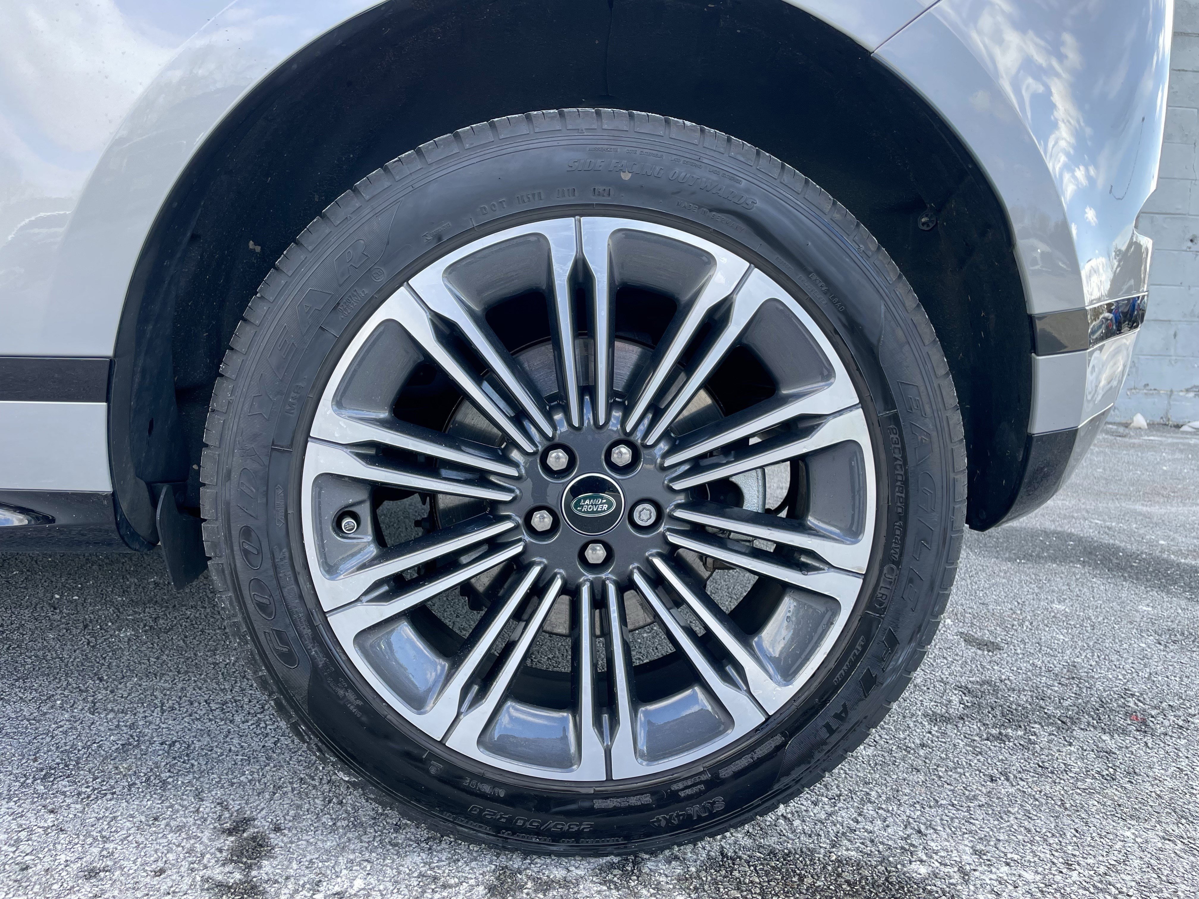 Certified 2024 Land Rover Range Rover Evoque Dynamic SE image 10