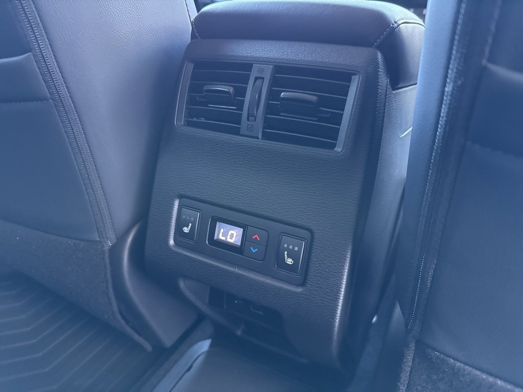 New 2025 Mitsubishi Outlander SEL image 32