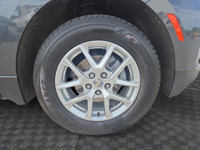 Used 2023 Chevrolet Equinox LT AWD/4WD image 35