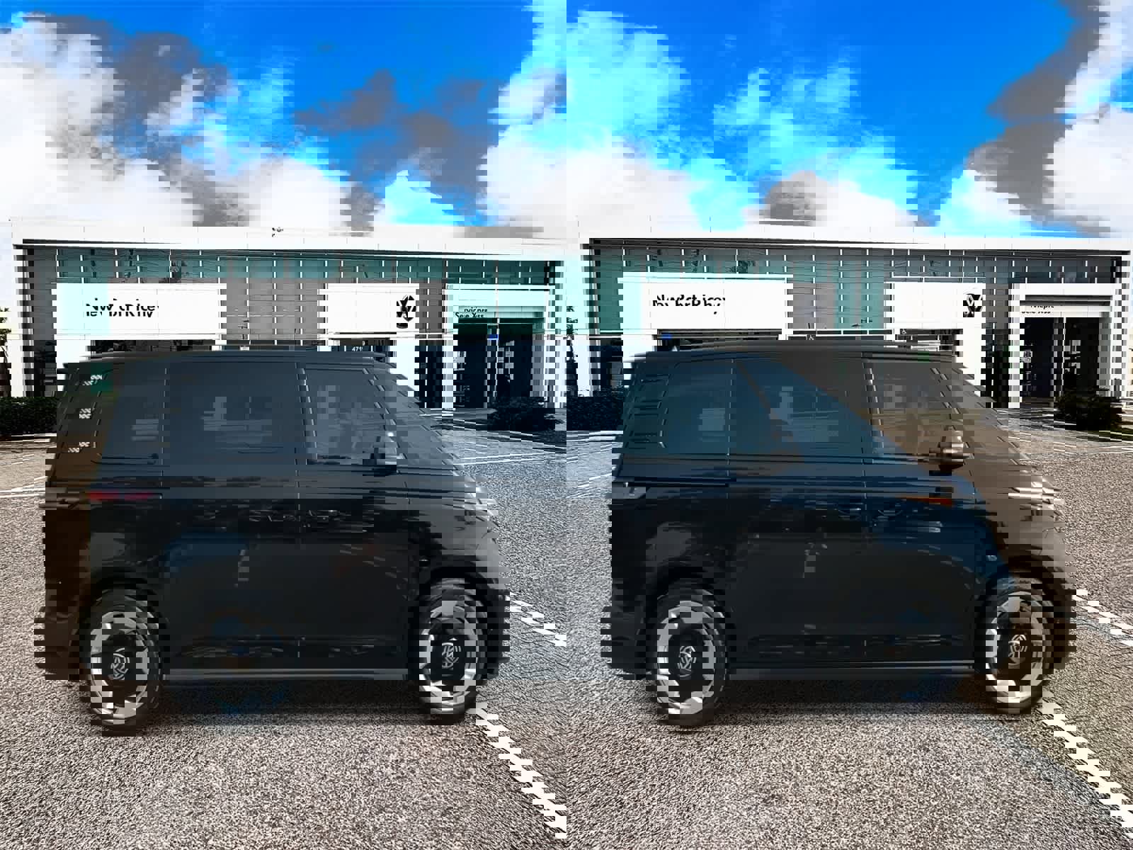 New 2025 Volkswagen ID. Buzz Pro S image 9