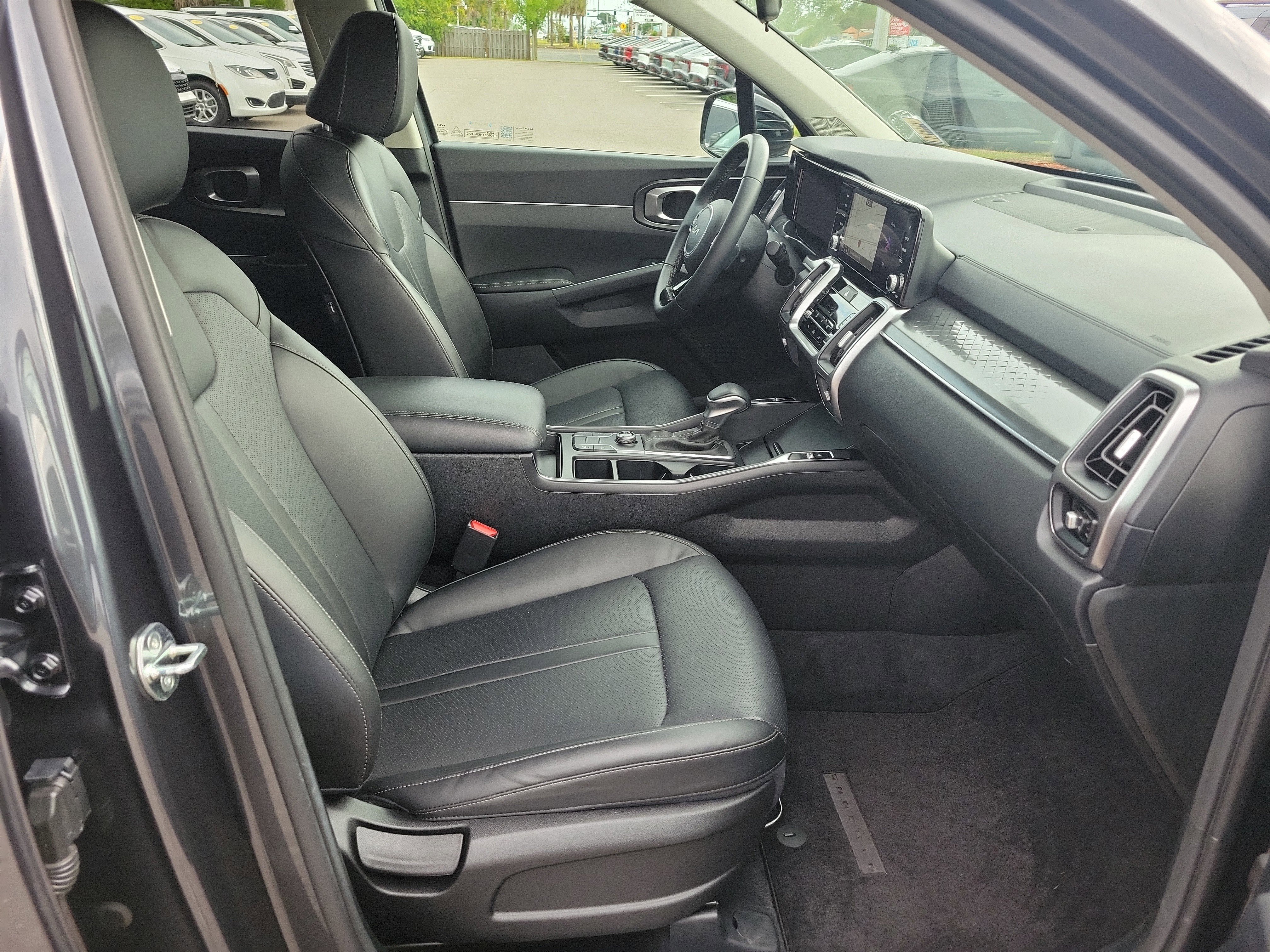Certified 2023 Kia Sorento S FWD image 7