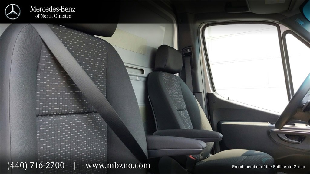 Used 2022 Mercedes-Benz Sprinter 3500 image 44
